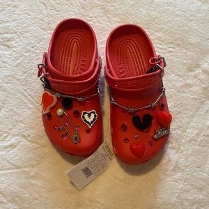 Karol G crocs